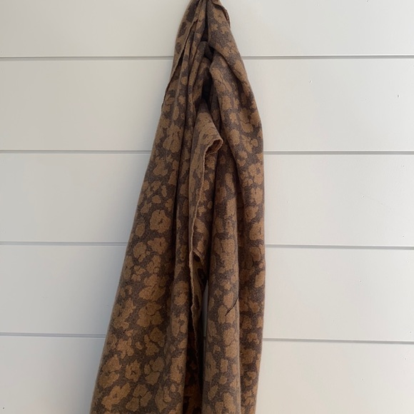 Leopard print Blanket scarf - Picture 1 of 2